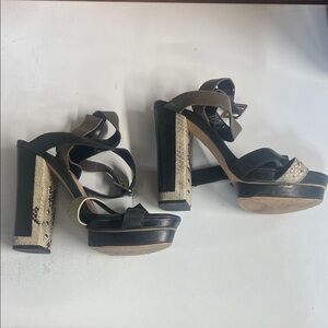 Vince Camuto leather platform studded strappy high heels size 9/39